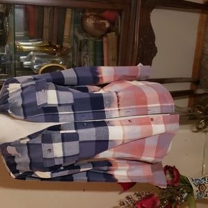 dip Flannel size small. GUC